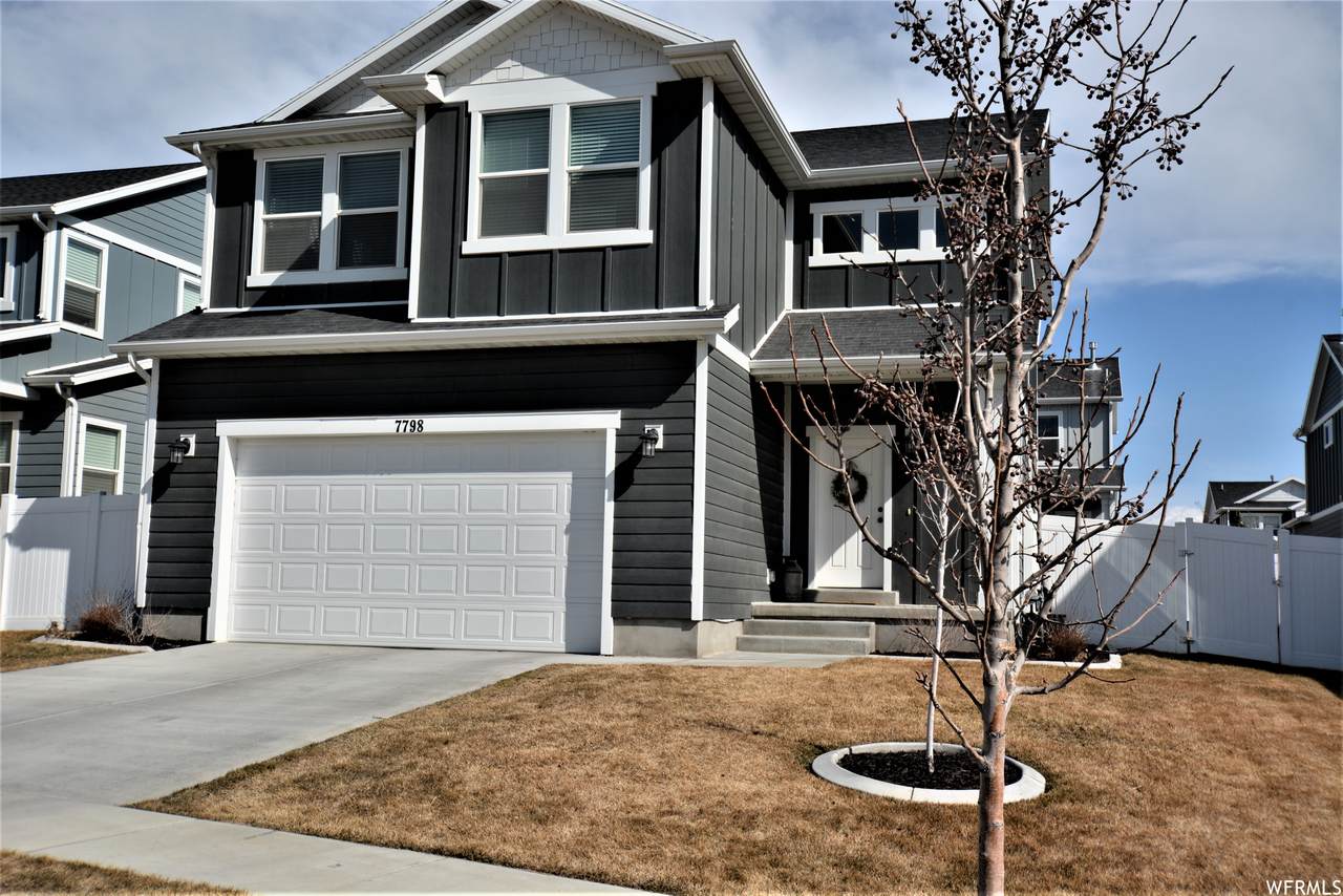 7798 N Bur Oak Dr - Photo 1