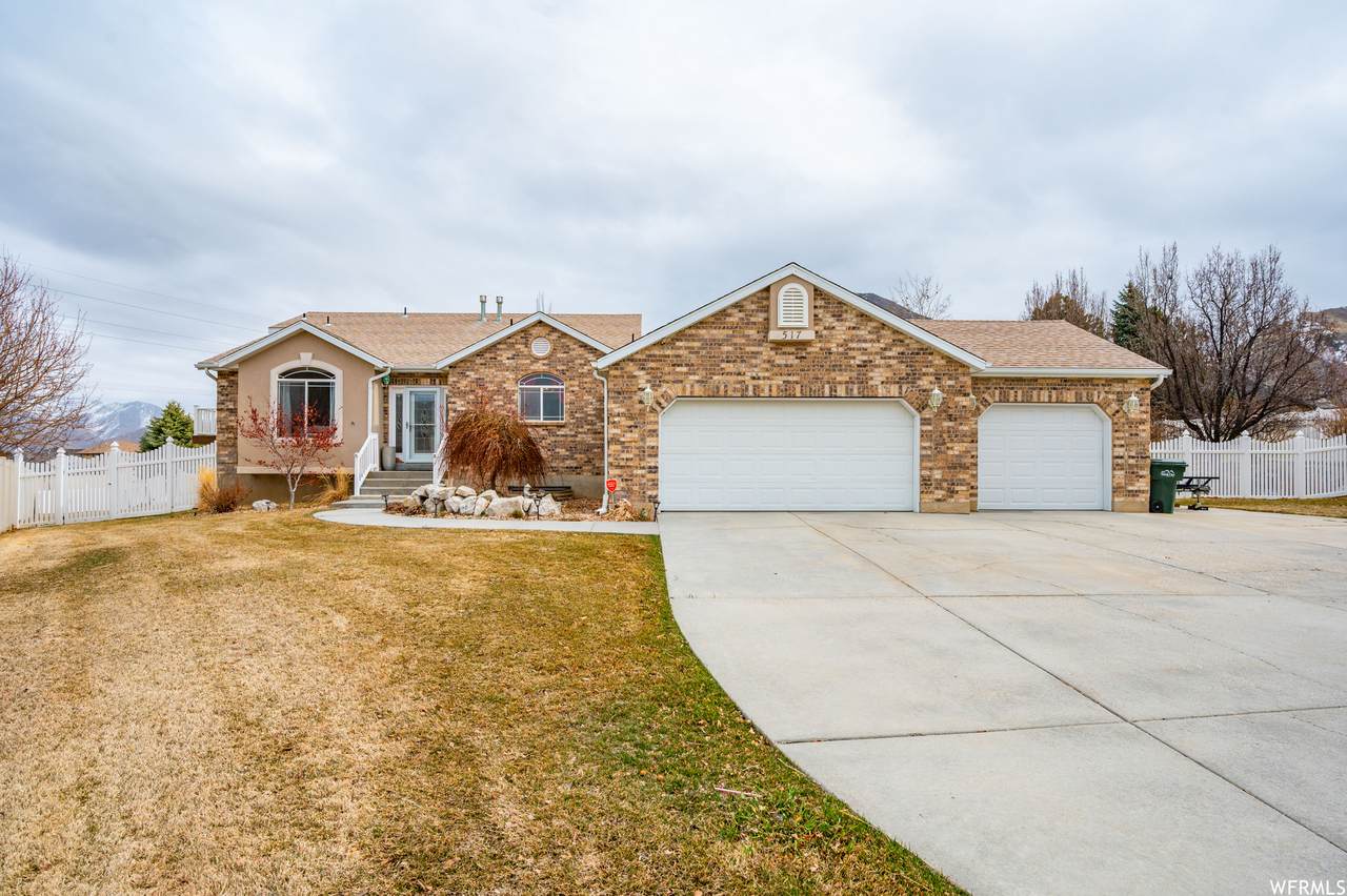 517 Lacey Ct - Photo 1