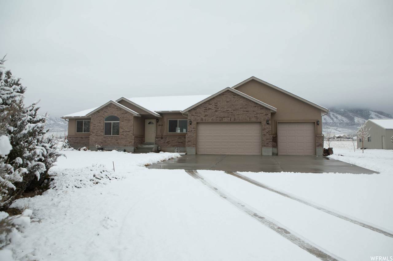 1842 Mountain Air Ln - Photo 1