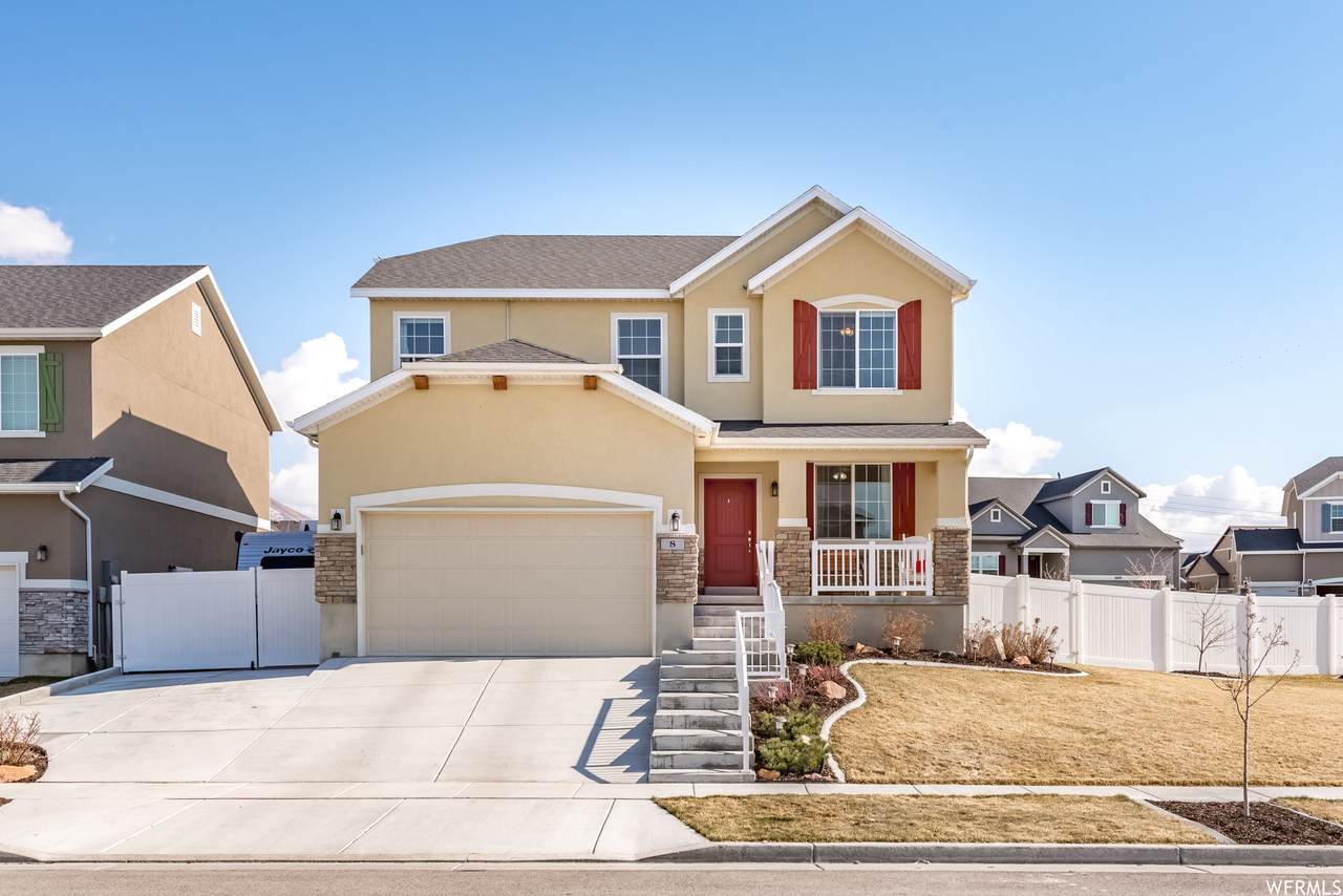 8 Starside Dr - Photo 1