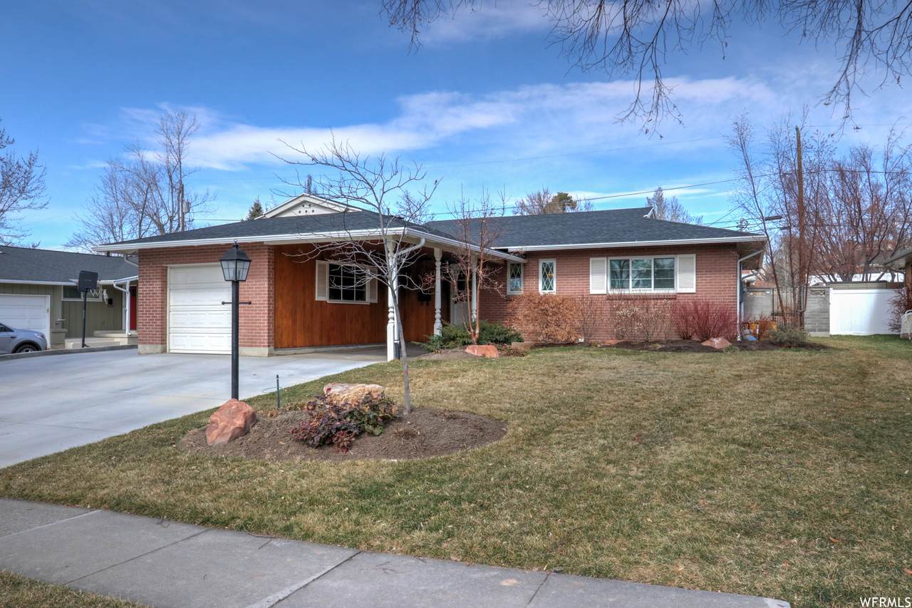 2021 Bryan Ave Res - Photo 1