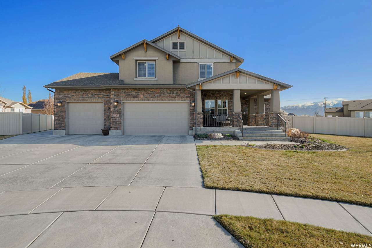 2569 Fairmont Cv - Photo 1