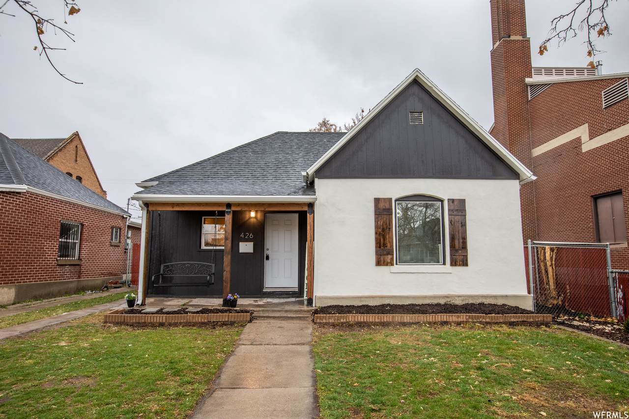 426 700 St - Photo 1