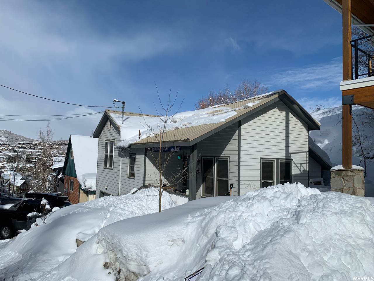 95 King Dr - Photo 1