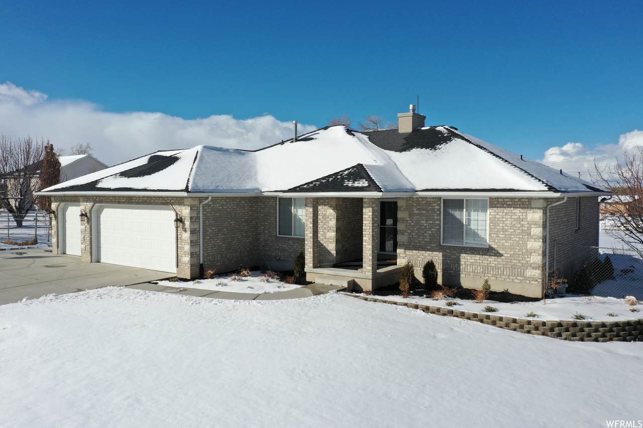 3622 Pony Ln - Photo 1