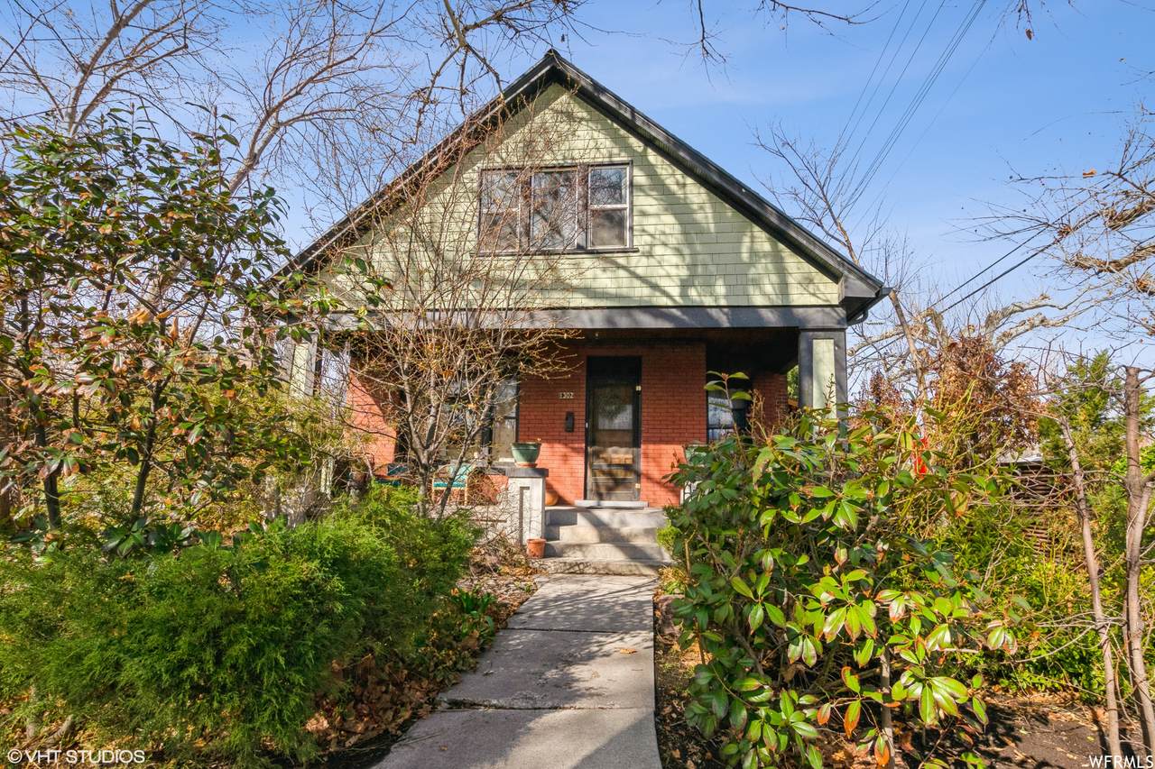 1302 Roberta St - Photo 1