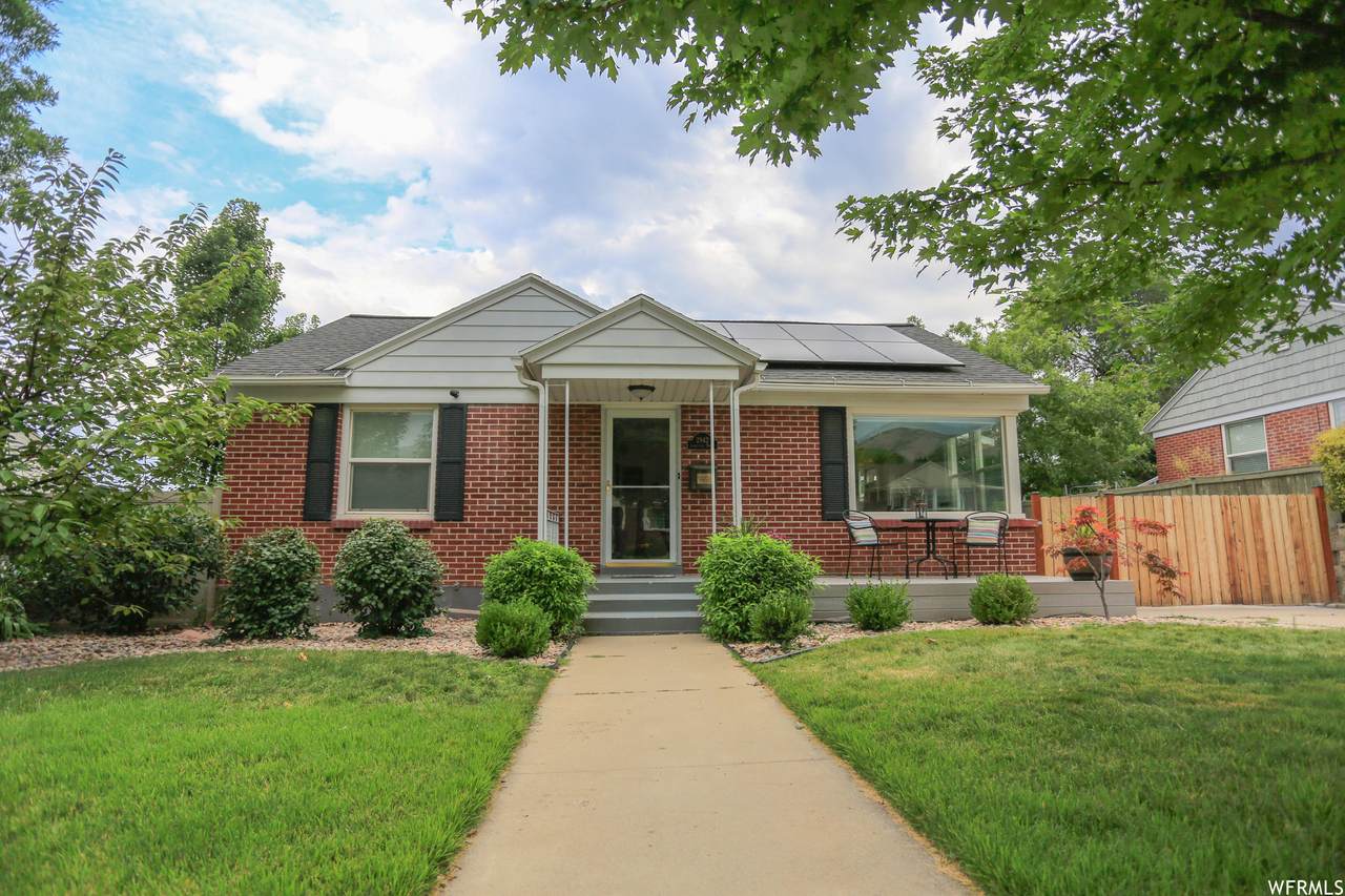 2842 Lakeview Dr - Photo 1