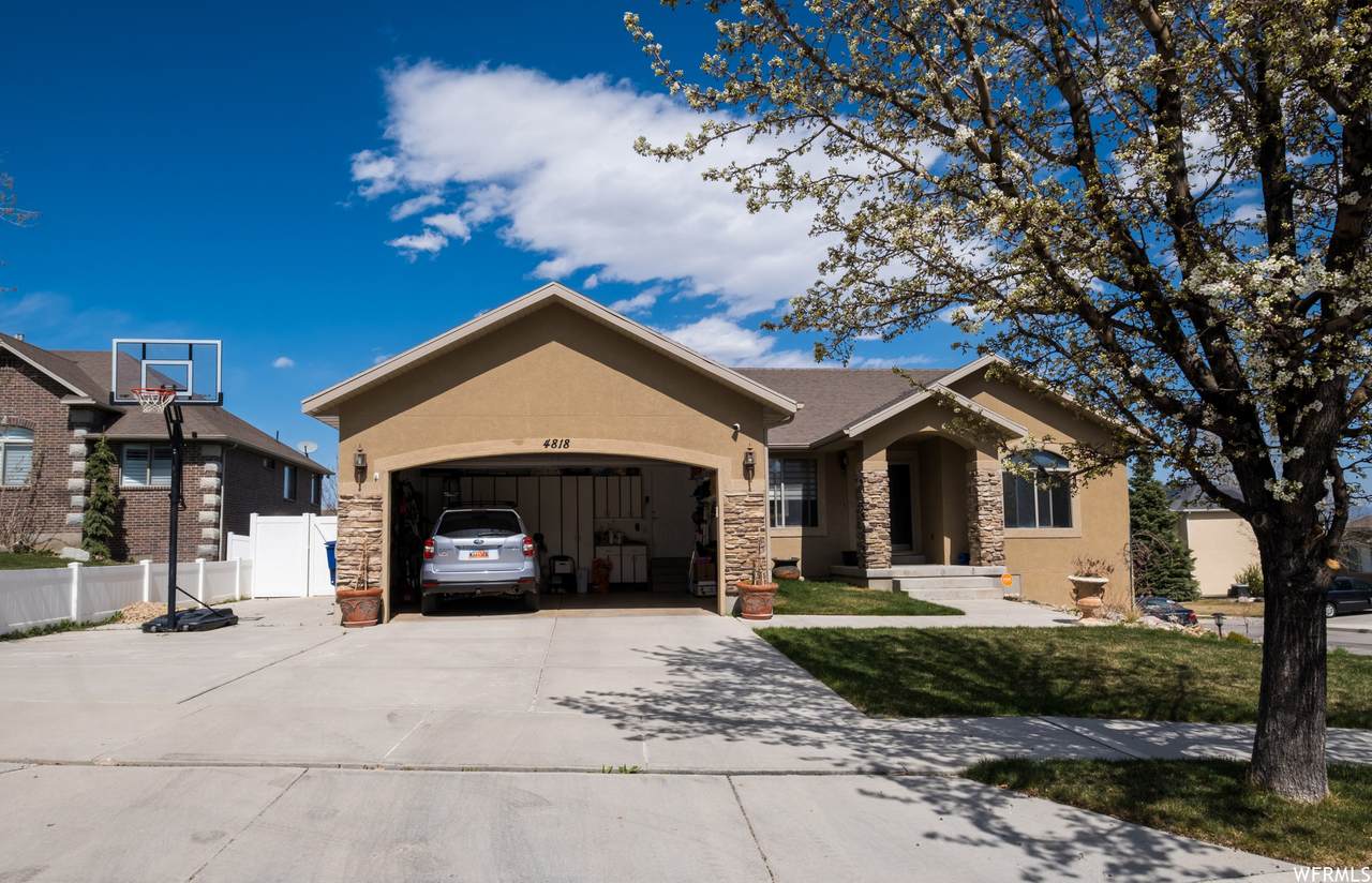 4818 Autumn Hue Cir - Photo 1