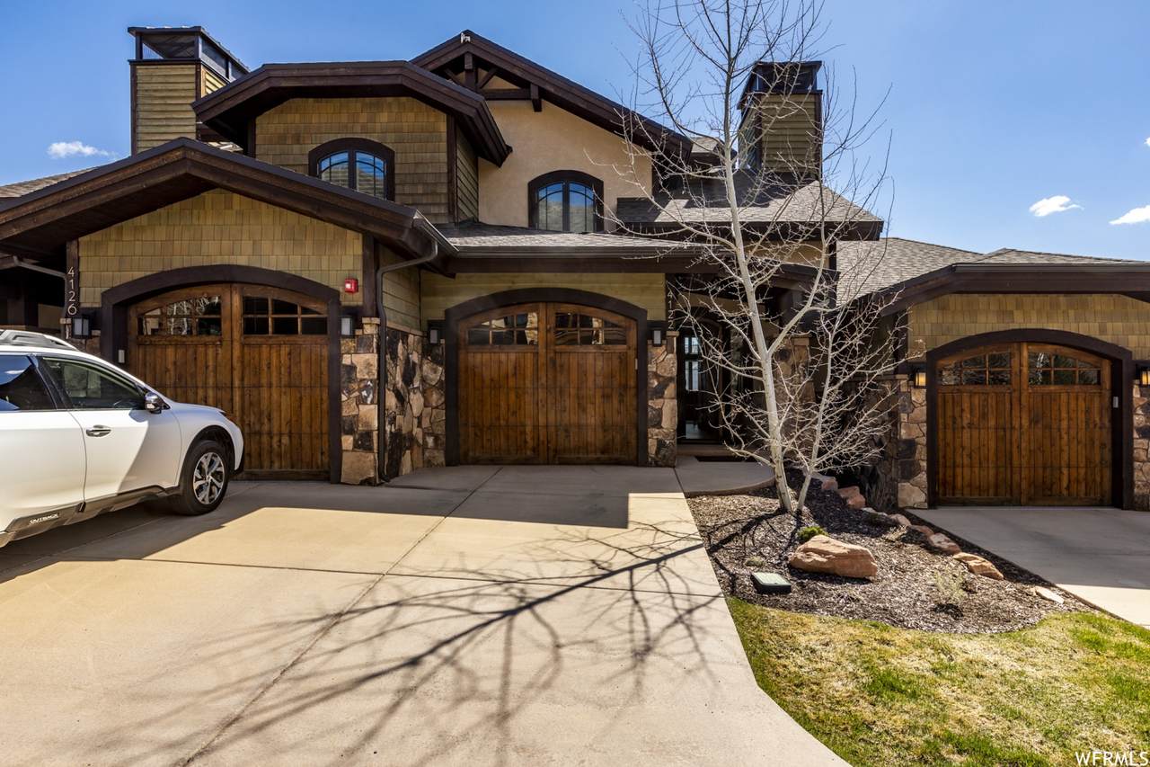 4122 Fairway Ln - Photo 1