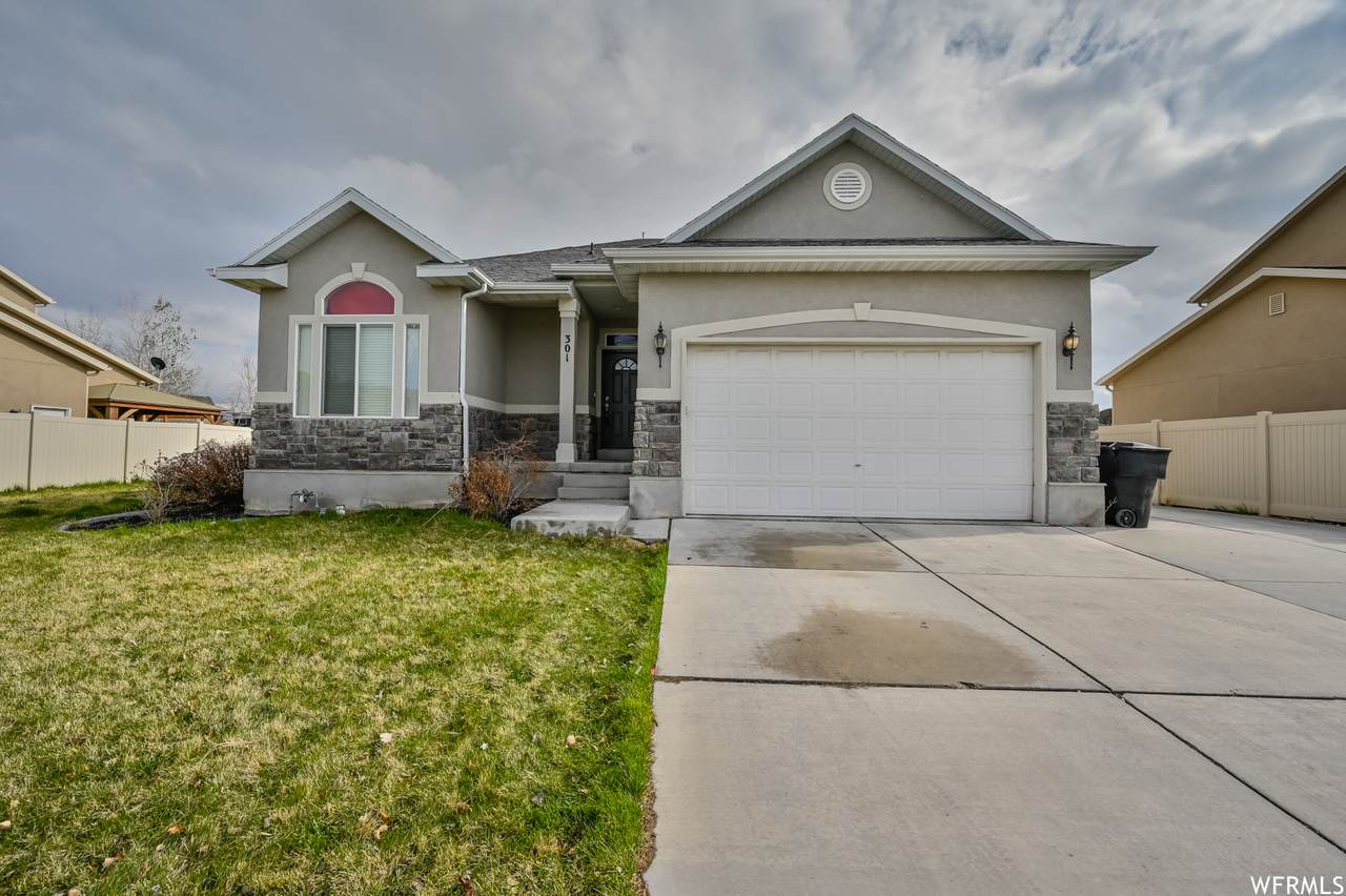 301 Regatta Ln - Photo 1