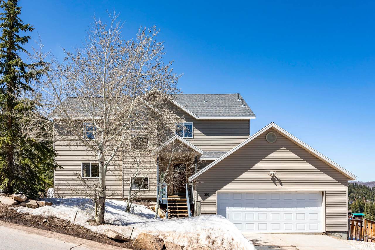 310 Matterhorn Dr - Photo 1