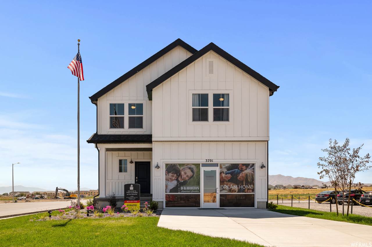 263 Mandalyn Way - Photo 1