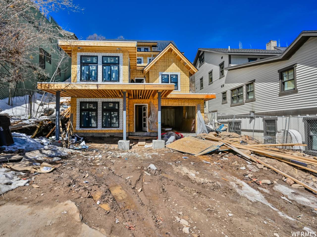 84 Daly Ave - Photo 1
