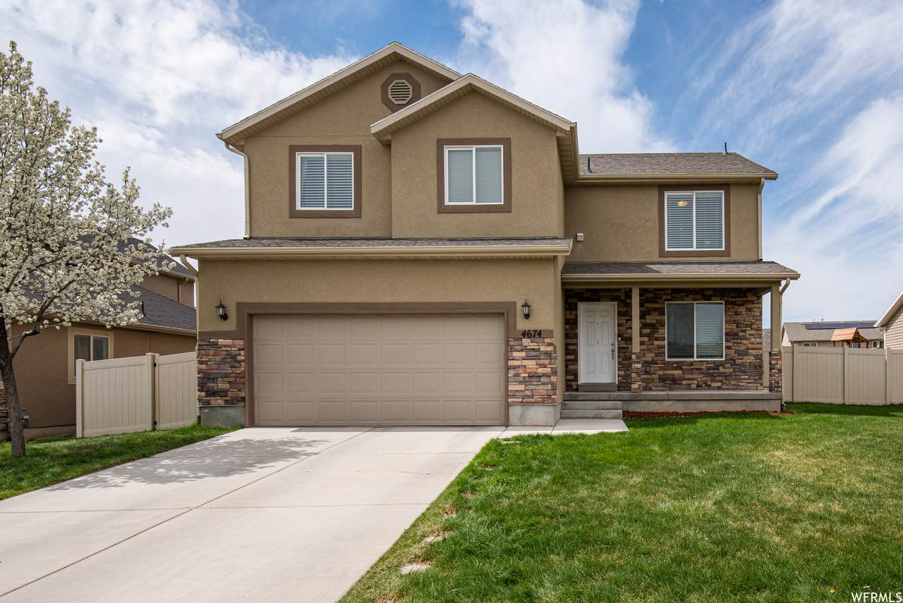 4674 Foxwood Dr - Photo 1