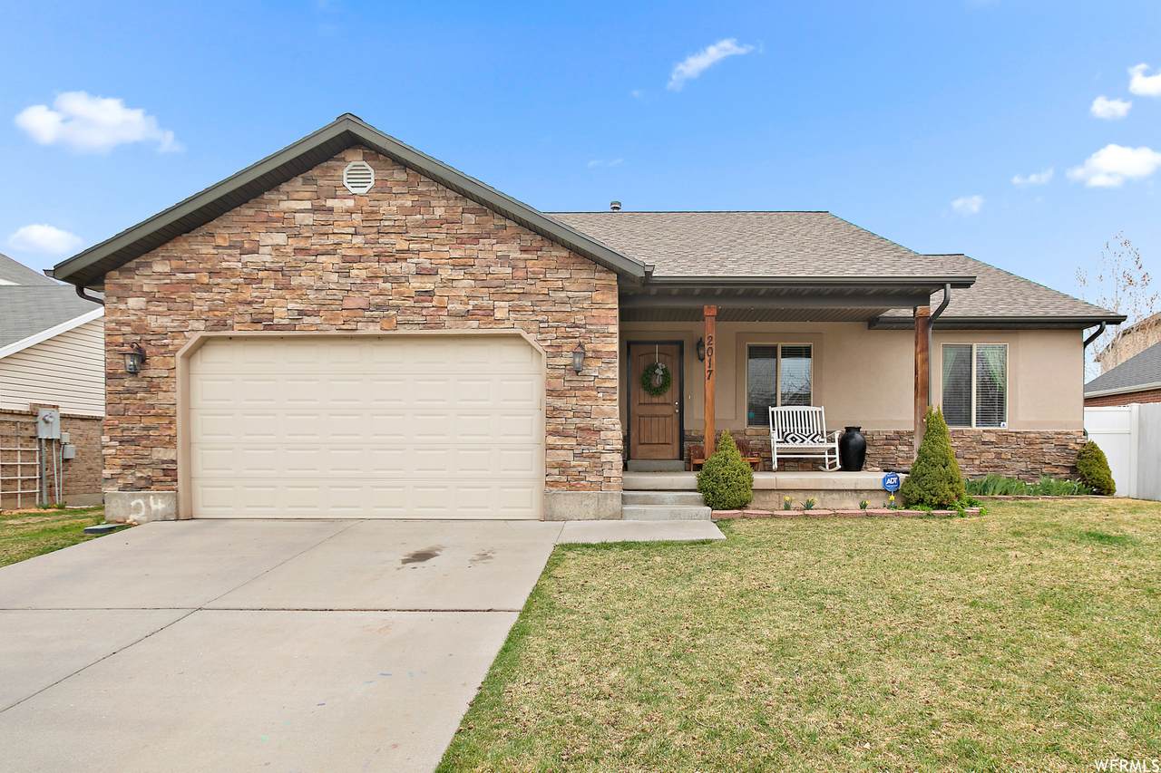 2017 Wheeler Ln - Photo 1