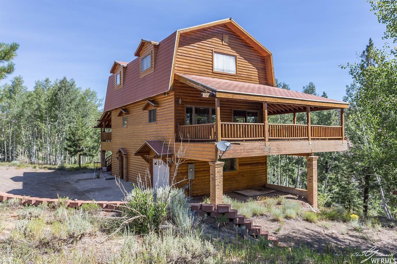 414 Elk Dr - Photo 1