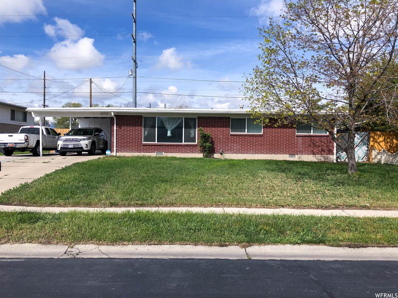 3190 Meadowlark Dr - Photo 1