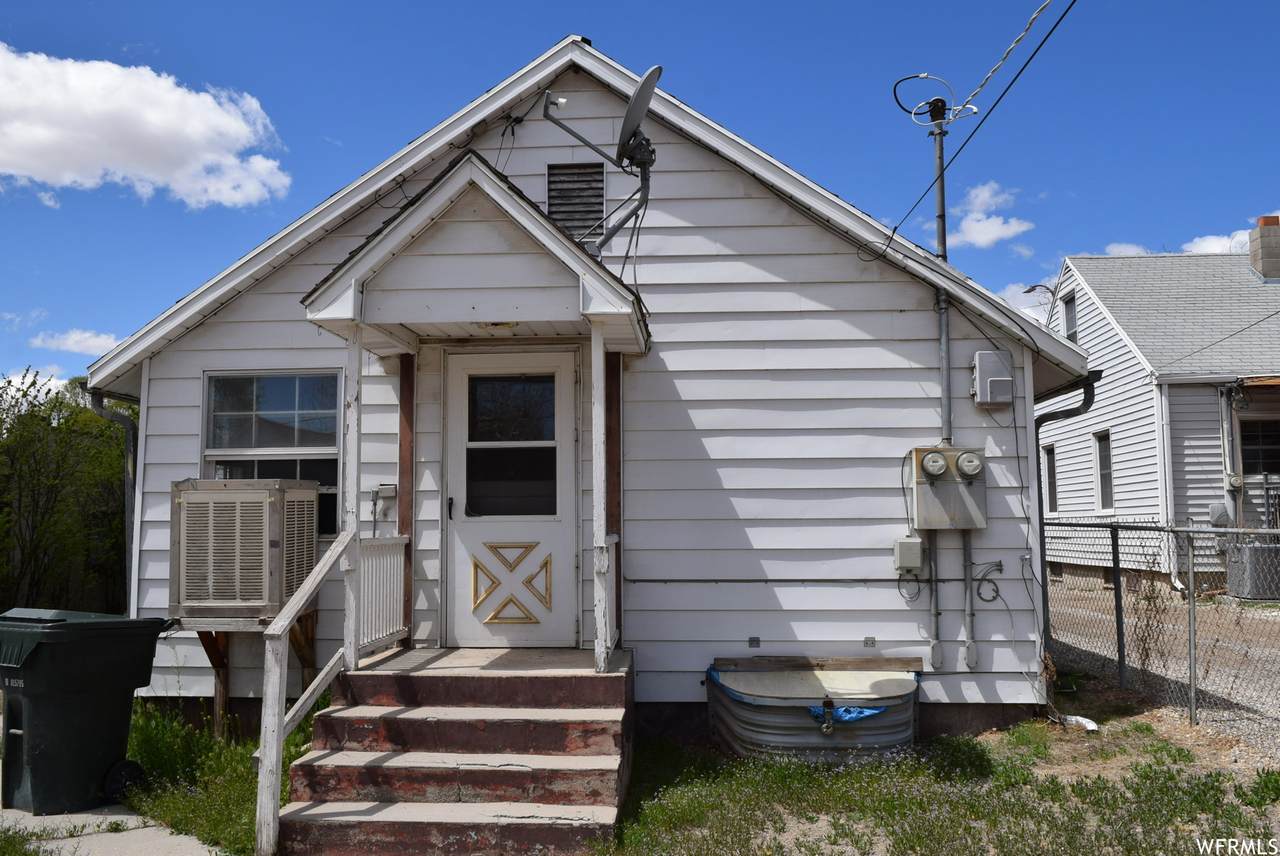 545 Carbon Ave - Photo 1