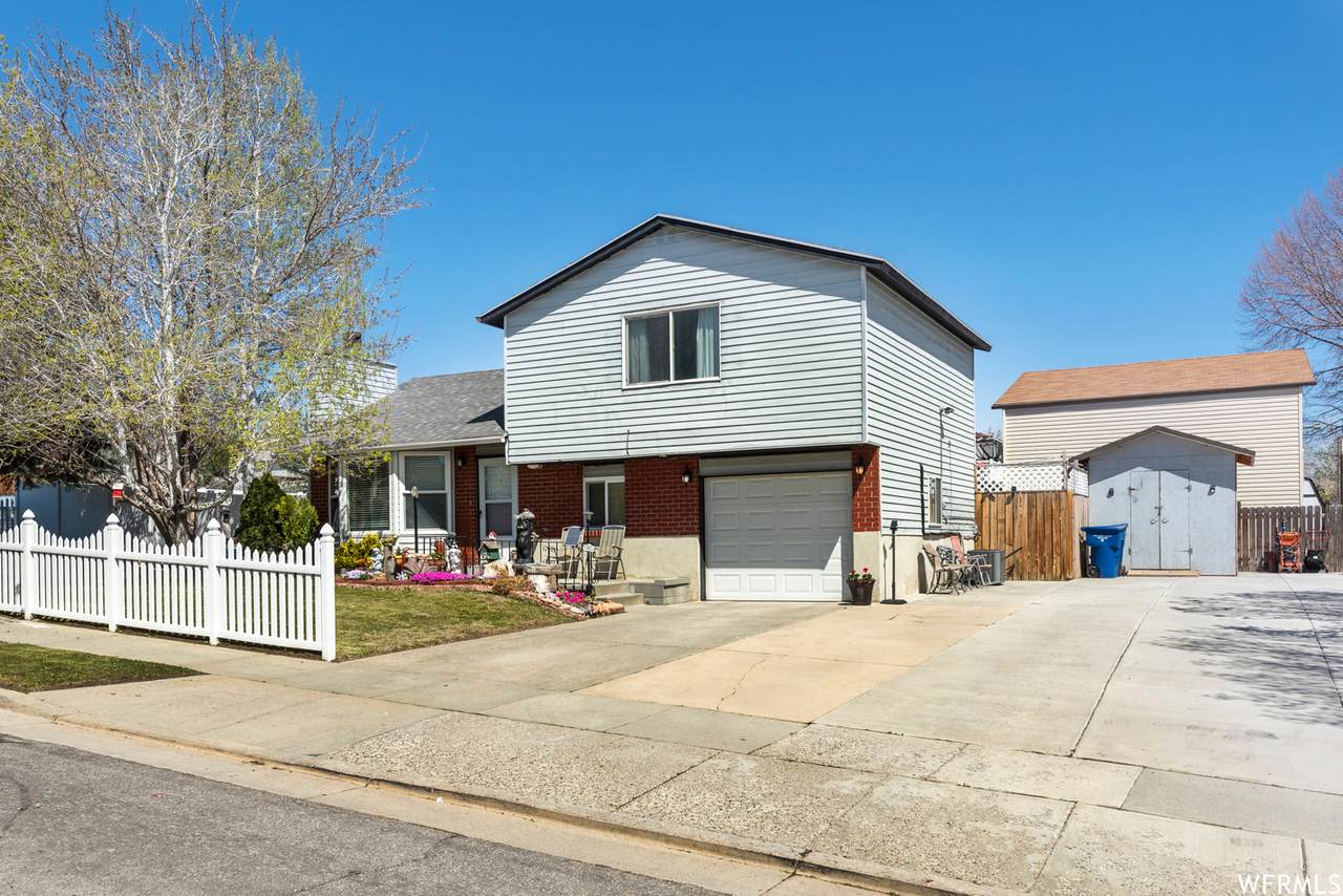5142 Loomis Ln - Photo 1