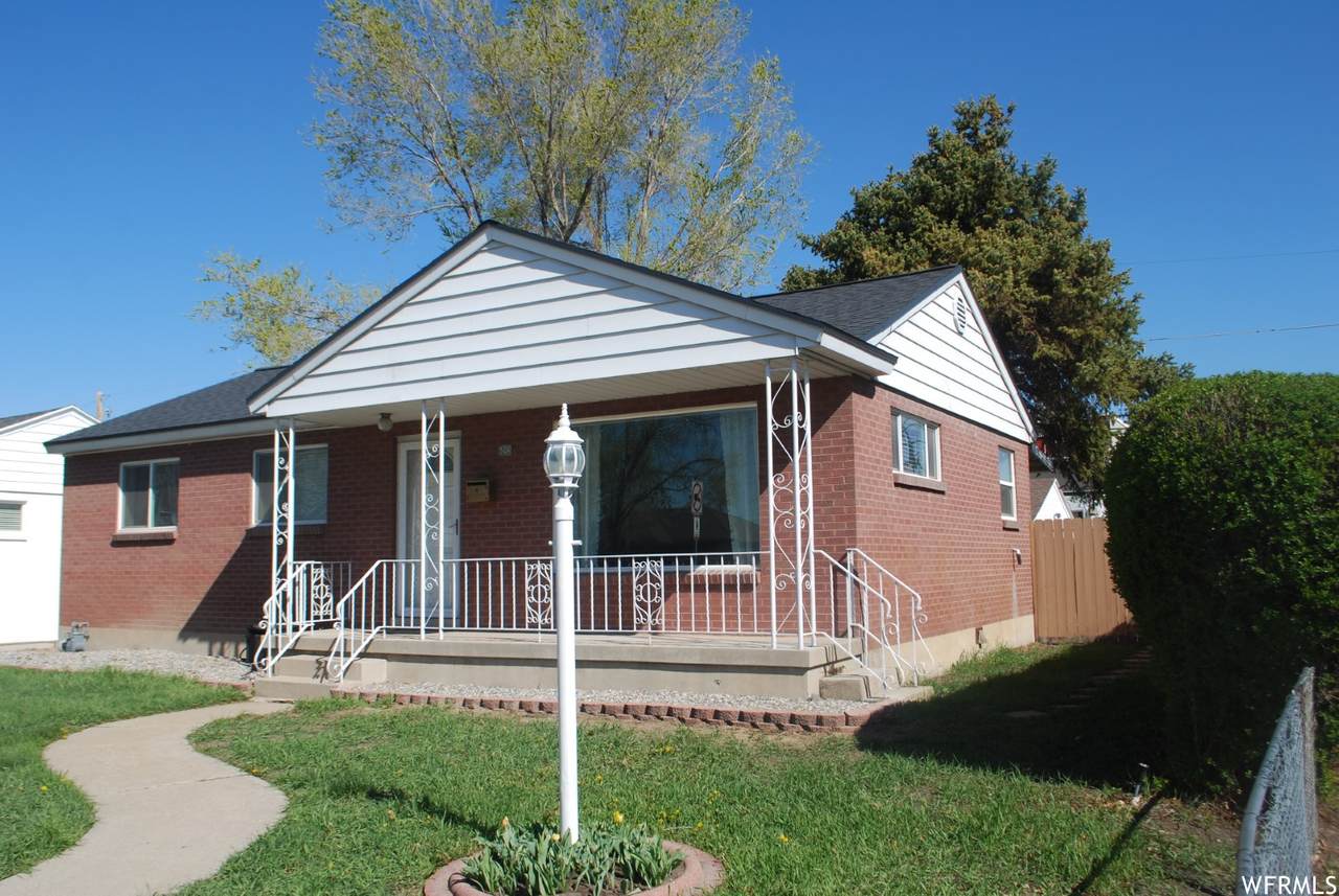 493 Haven Ave - Photo 1