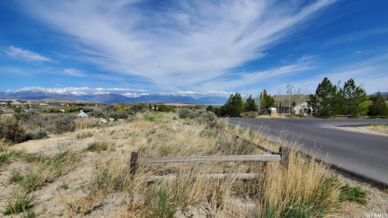 2505 Ranch Rd - Photo 1