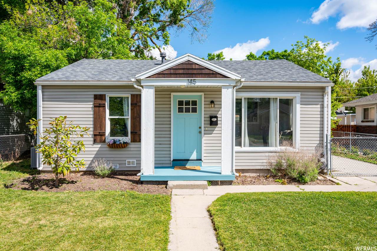 145 Garden Ave - Photo 1