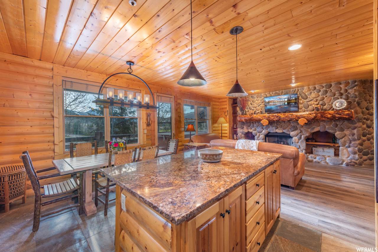 2650 Deer Valley Dr - Photo 1