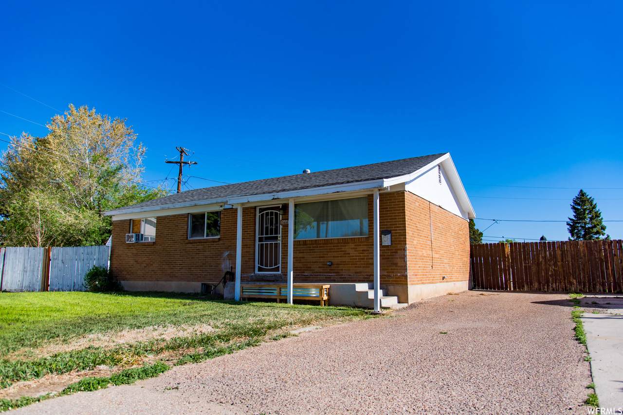 566 350 - Photo 1