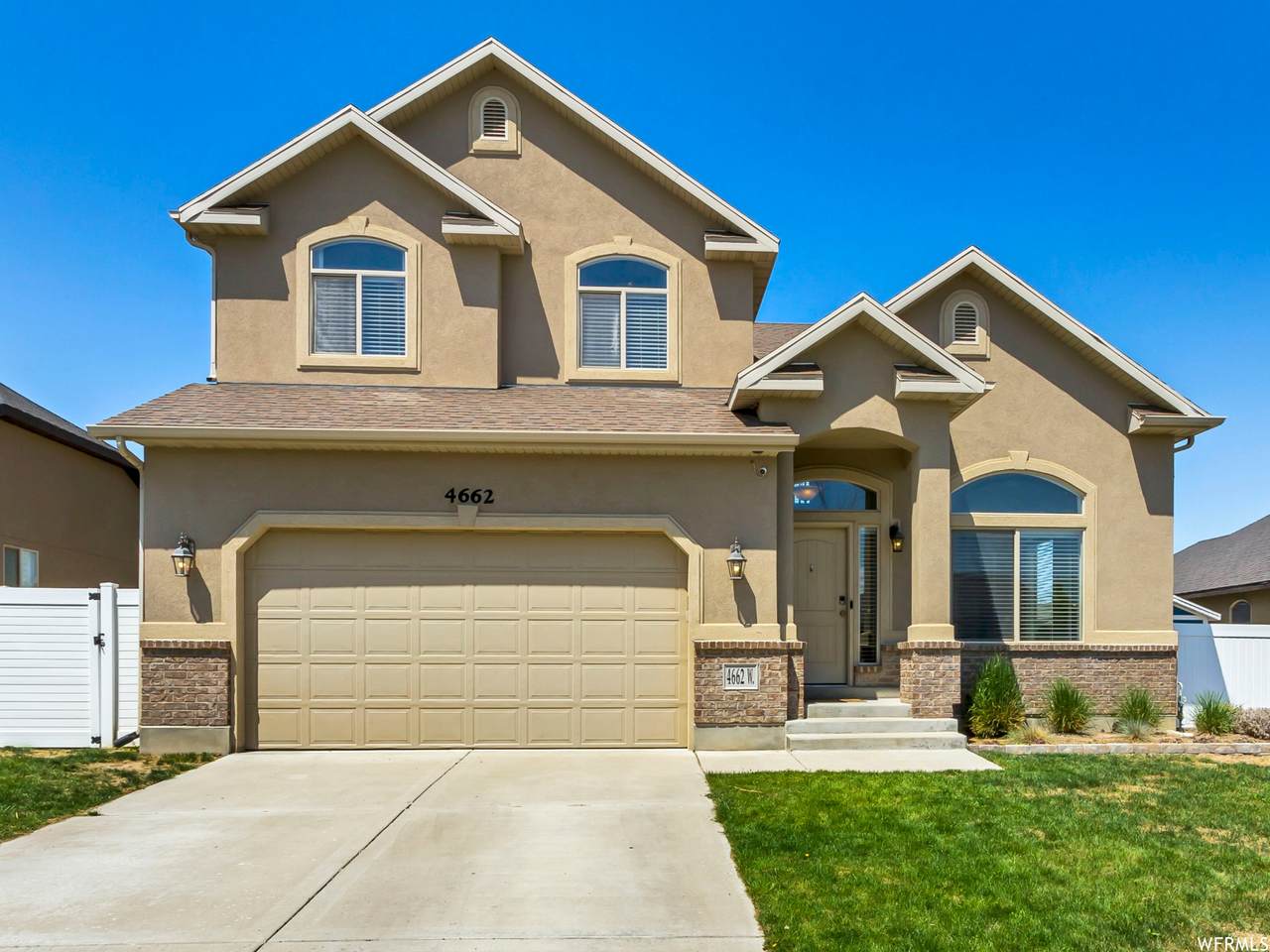 4662 Geronimo Rd - Photo 1