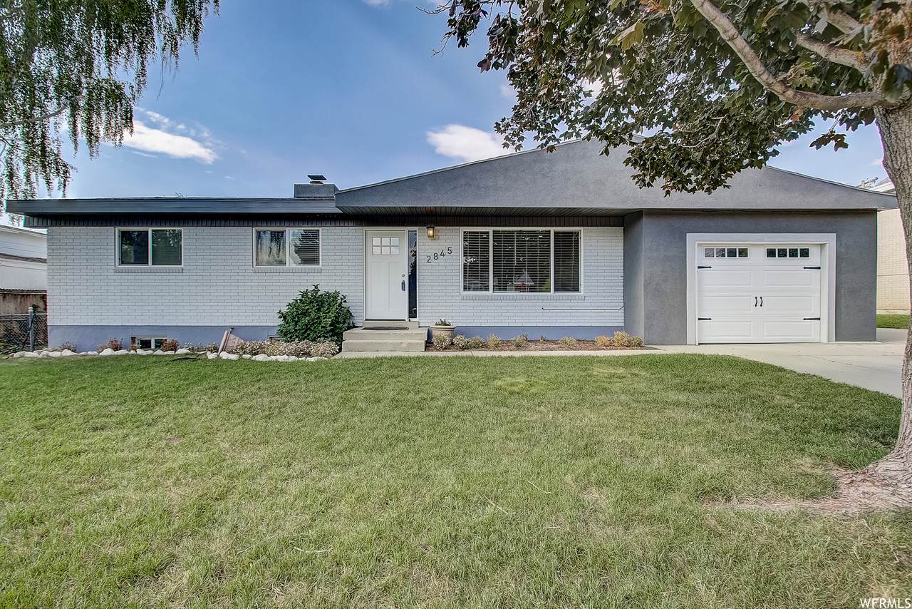 2845 Banbury Rd - Photo 1