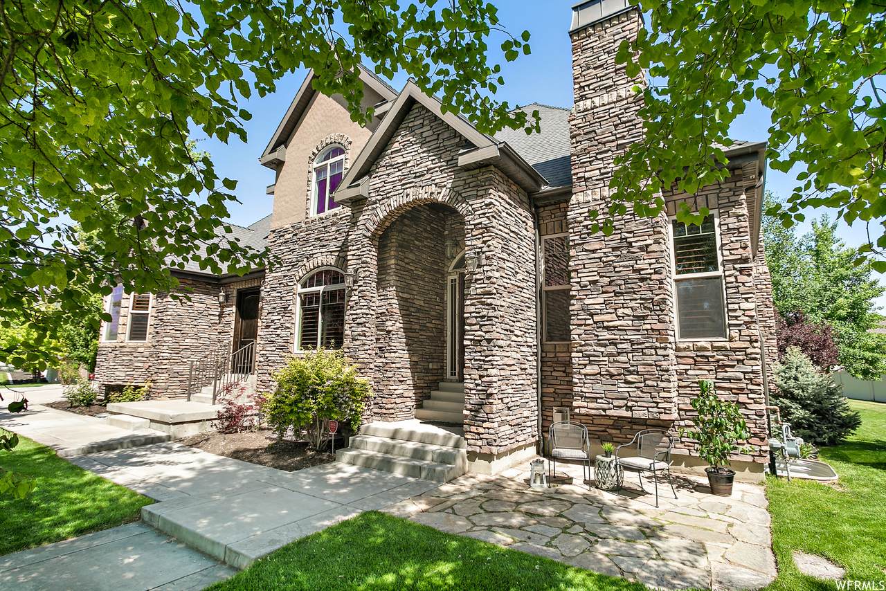 6716 Madison Ave - Photo 1