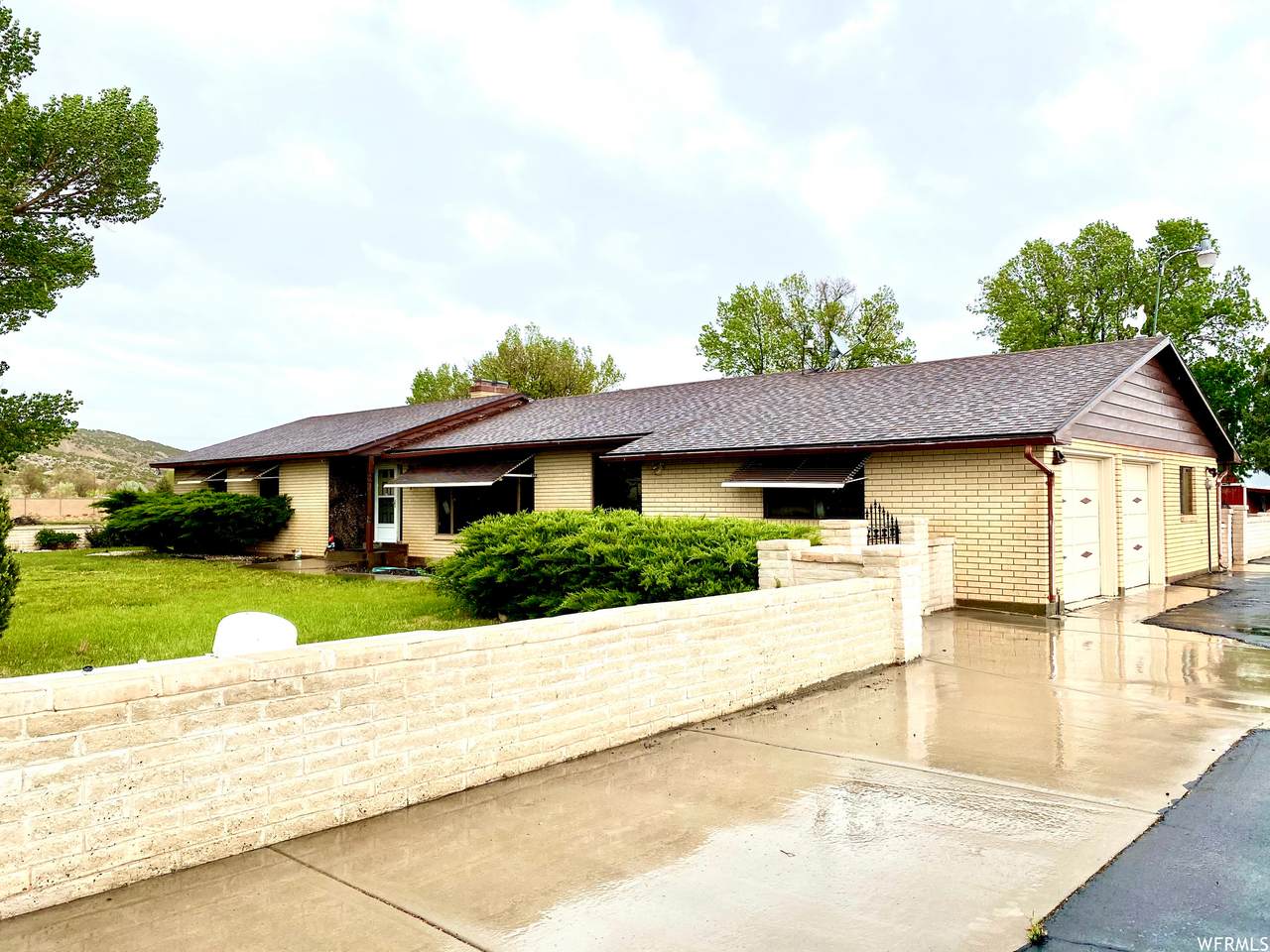 3260 Vernal Ave - Photo 1