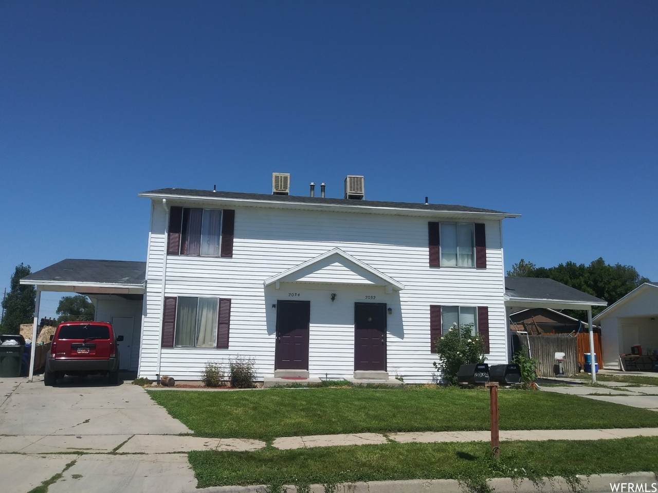 2032 Hyannis Ave - Photo 1