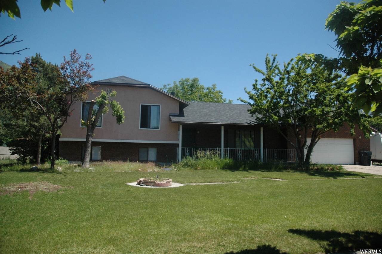 5888 Skyline Dr - Photo 1