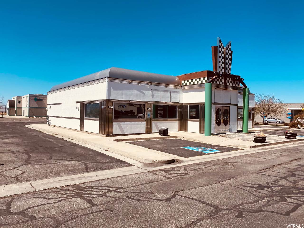 2281 Main - Photo 1