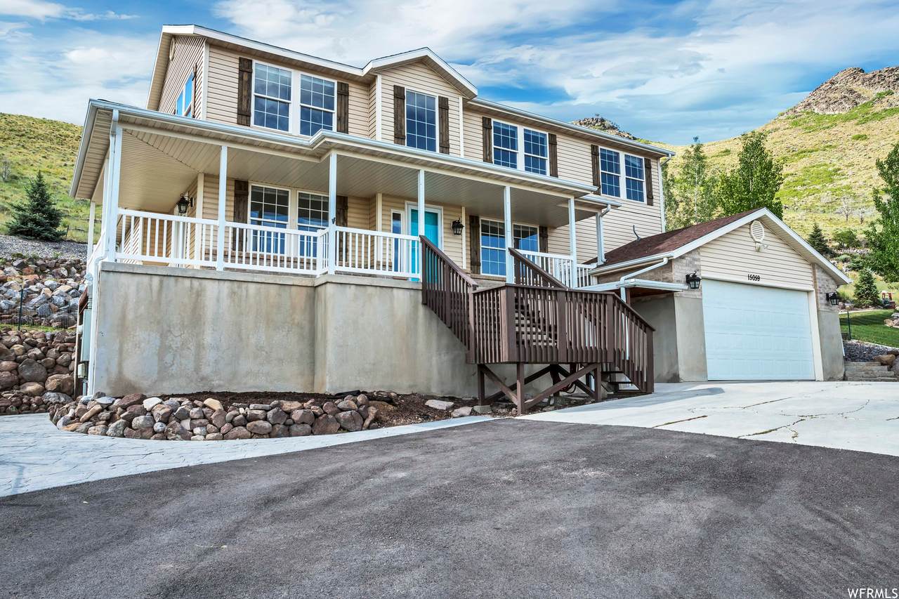 15059 Rose Creek Ln - Photo 1