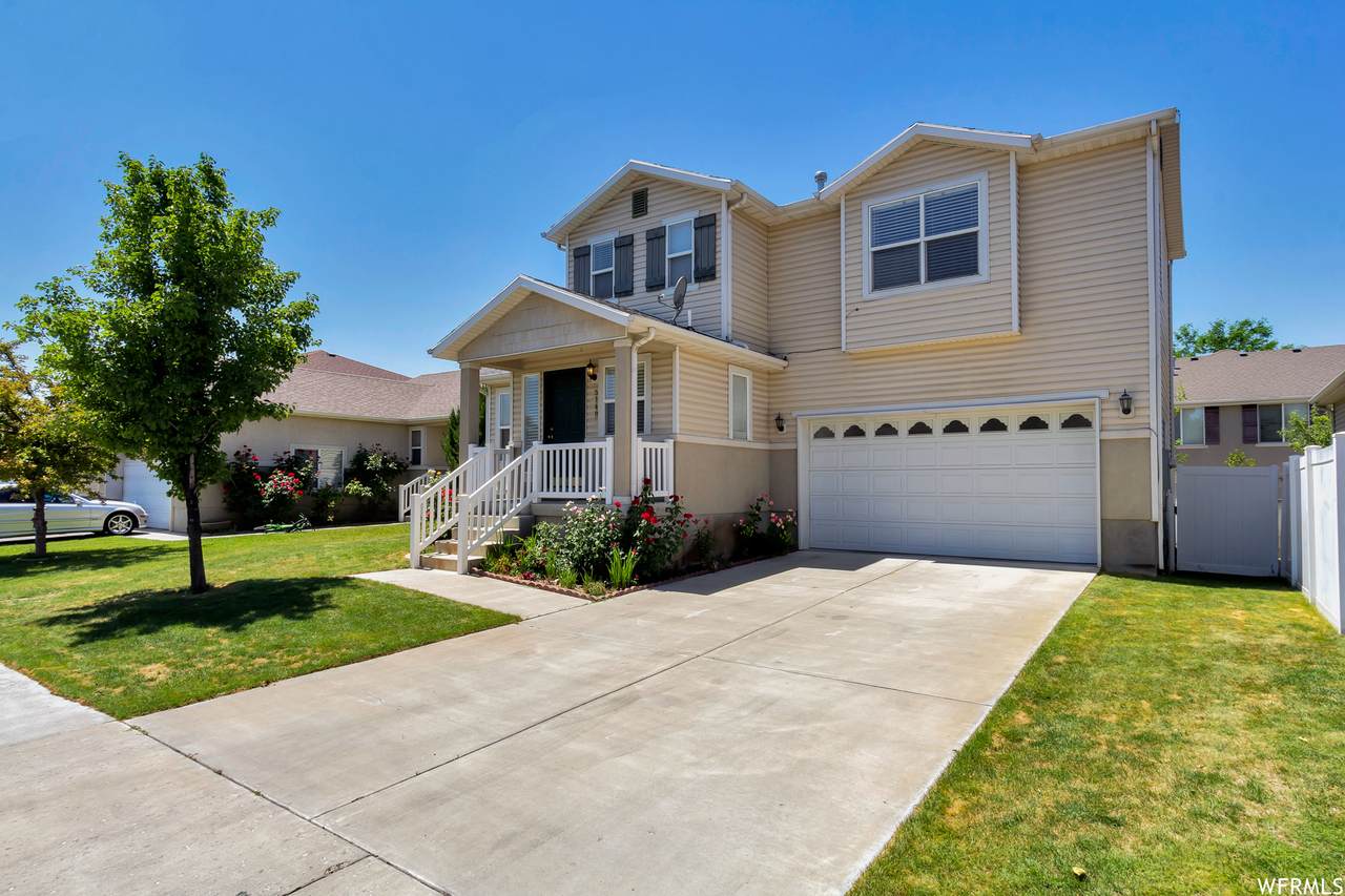 3140 Marseilles Way - Photo 1