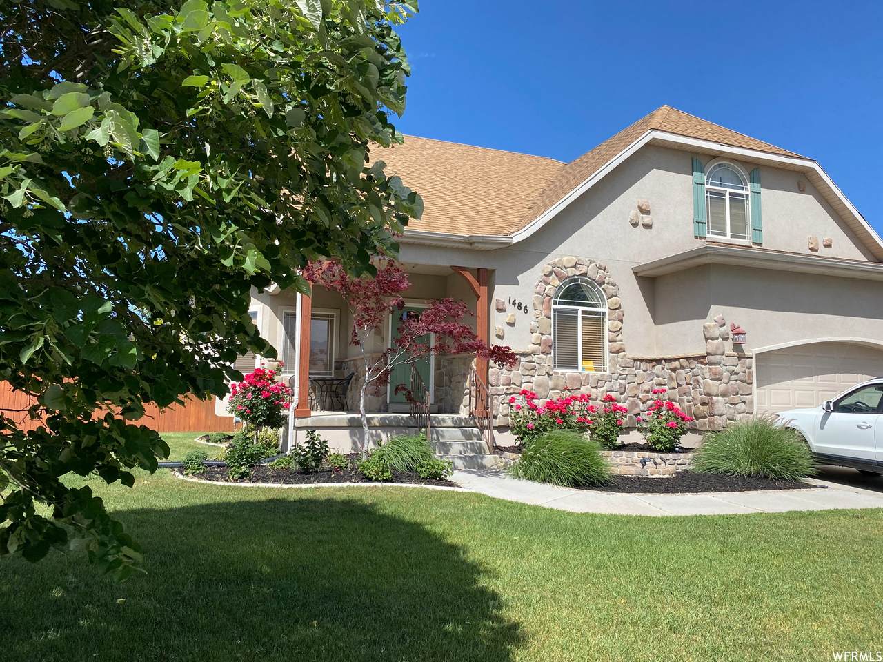 1486 Doral Dr - Photo 1