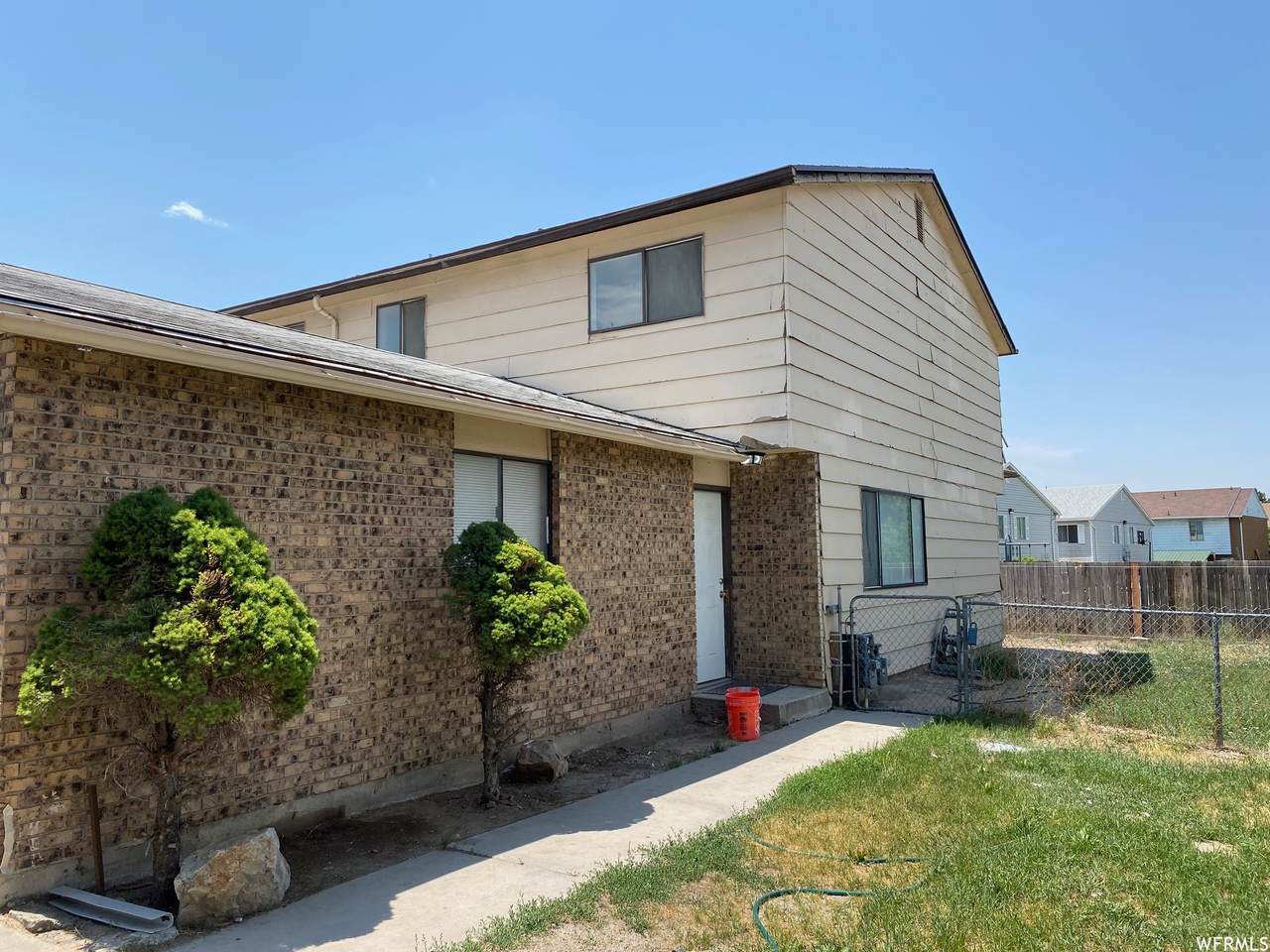8254 Ivy Dr - Photo 1