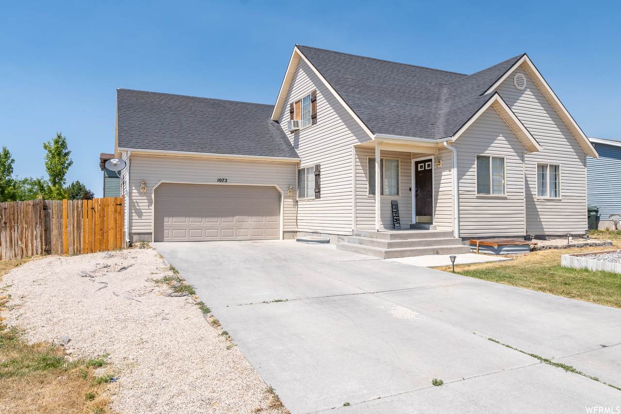 1072 Timpie Rd - Photo 1