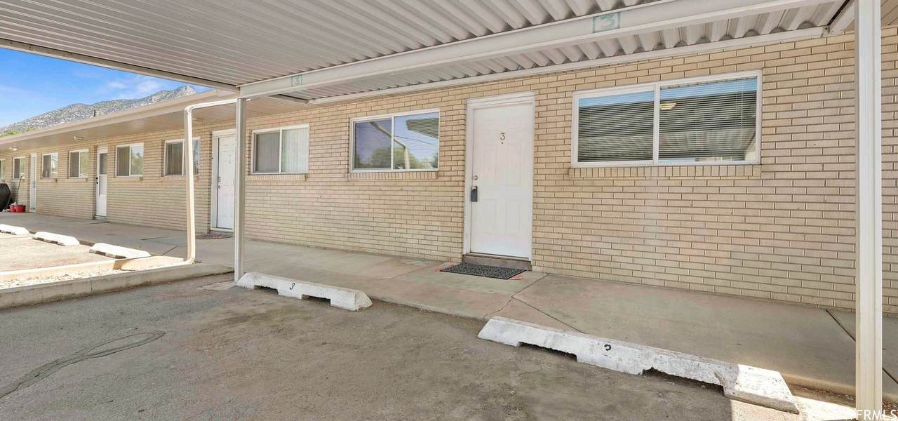 995 Center St - Photo 1