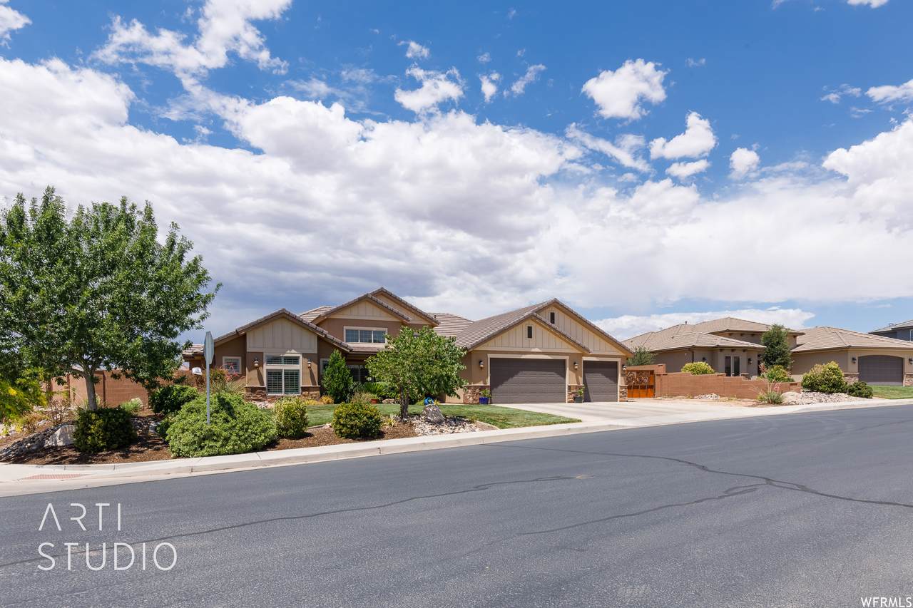 2893 Carmine Dr - Photo 1