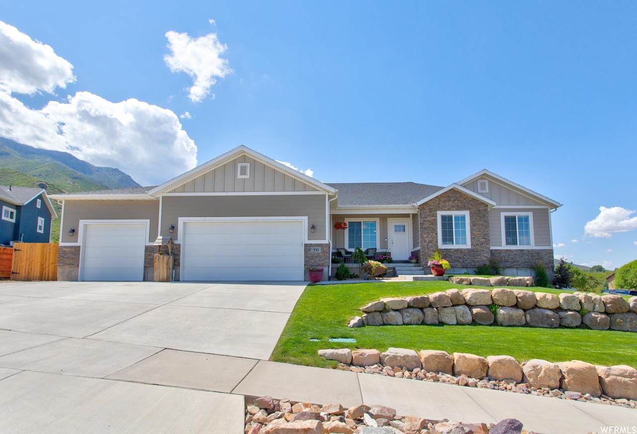 70 Angelous Dr - Photo 1