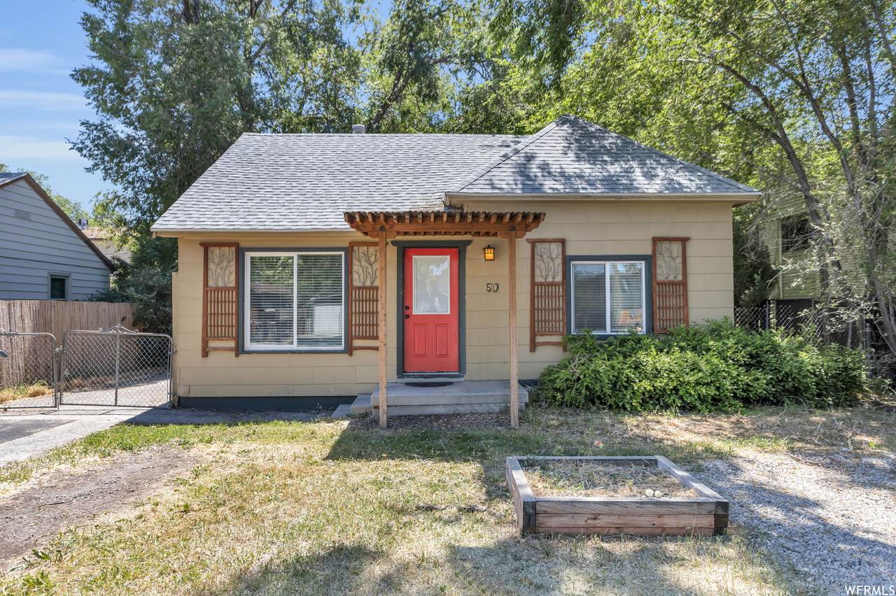 250 Crestone Ave - Photo 1