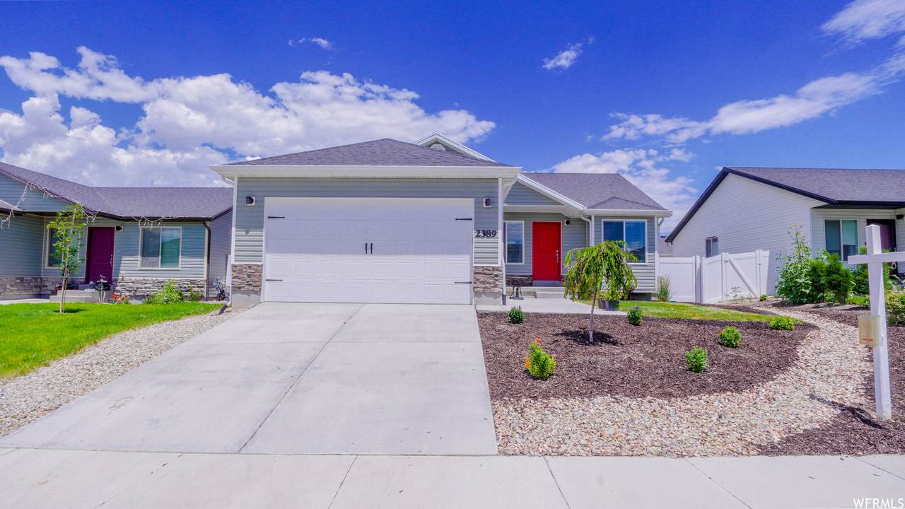 2389 Prairie Ln - Photo 1
