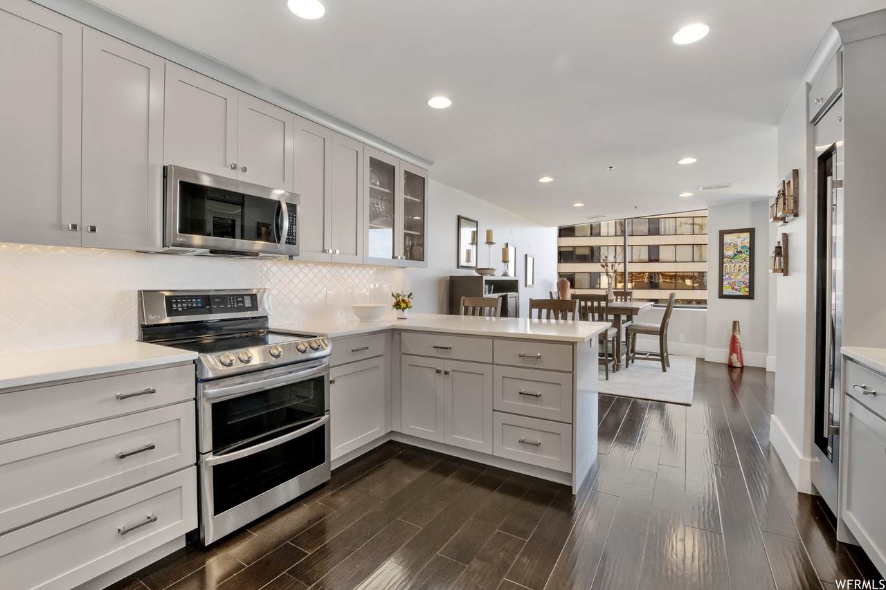 48 Broadway - Photo 1