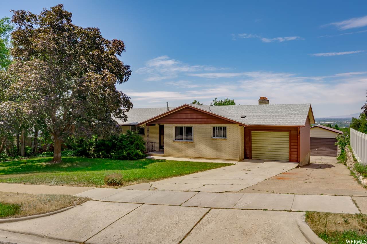 157 Polk Ave - Photo 1