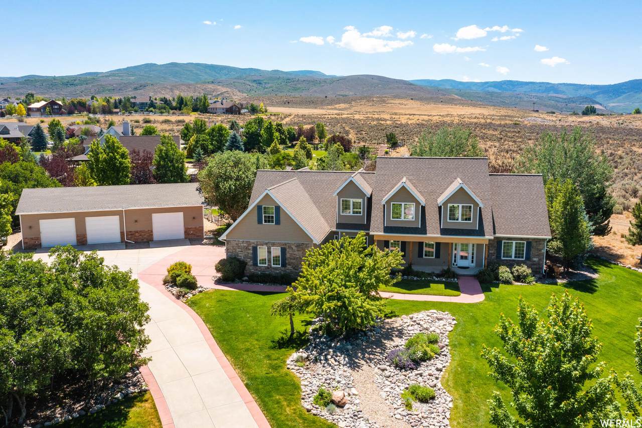 4220 Mountain Vista Dr - Photo 1