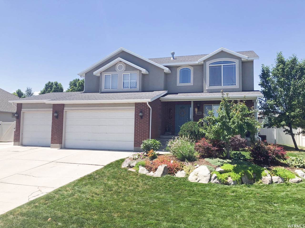 9288 Mountain Iris Way - Photo 1