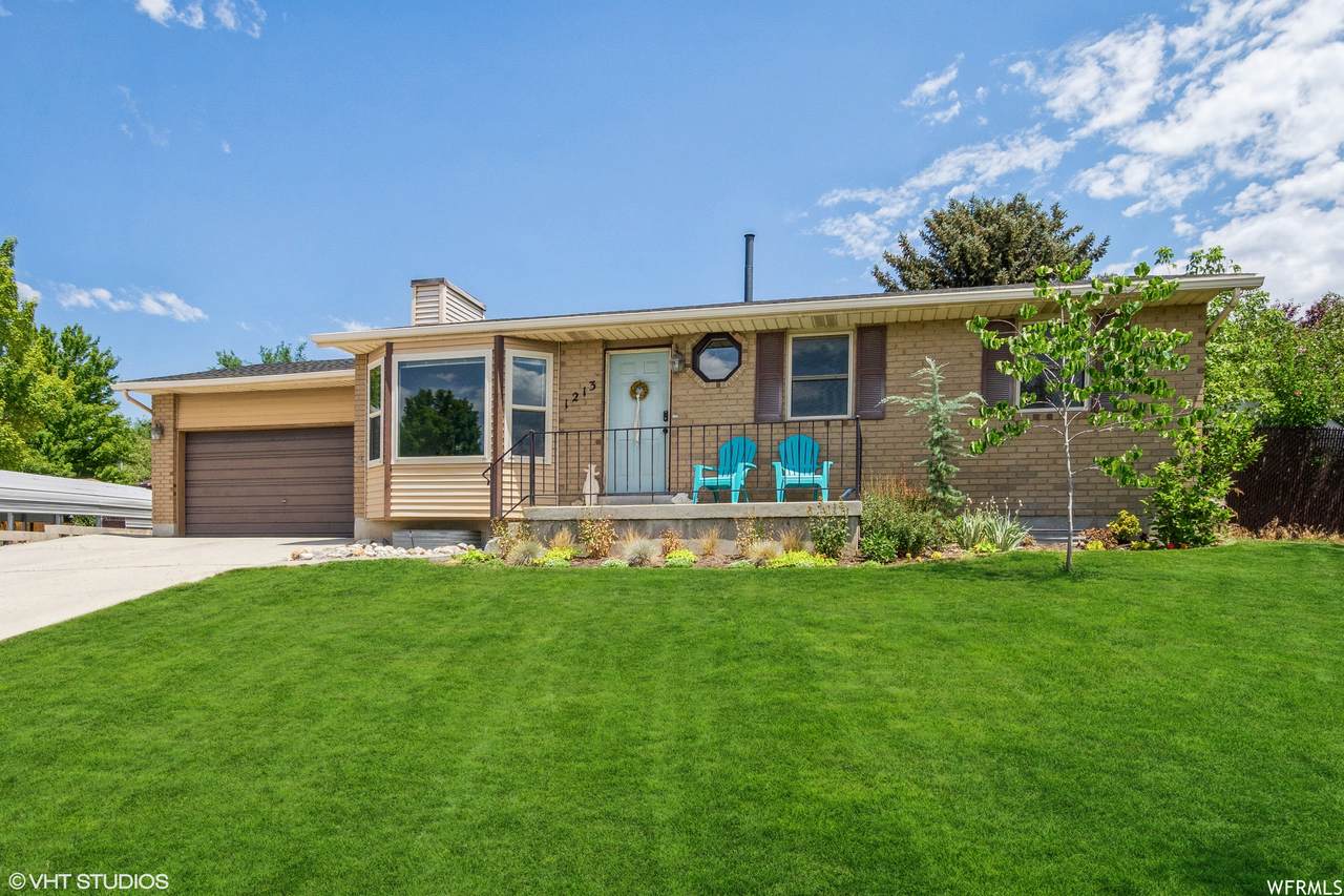 1213 Moss Cir - Photo 1